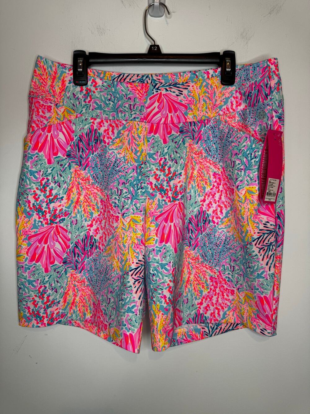 NWT Lilly Pulitzer Luxletic Reid Shorts Splashdance Golf UPF 50 Womens Size 16